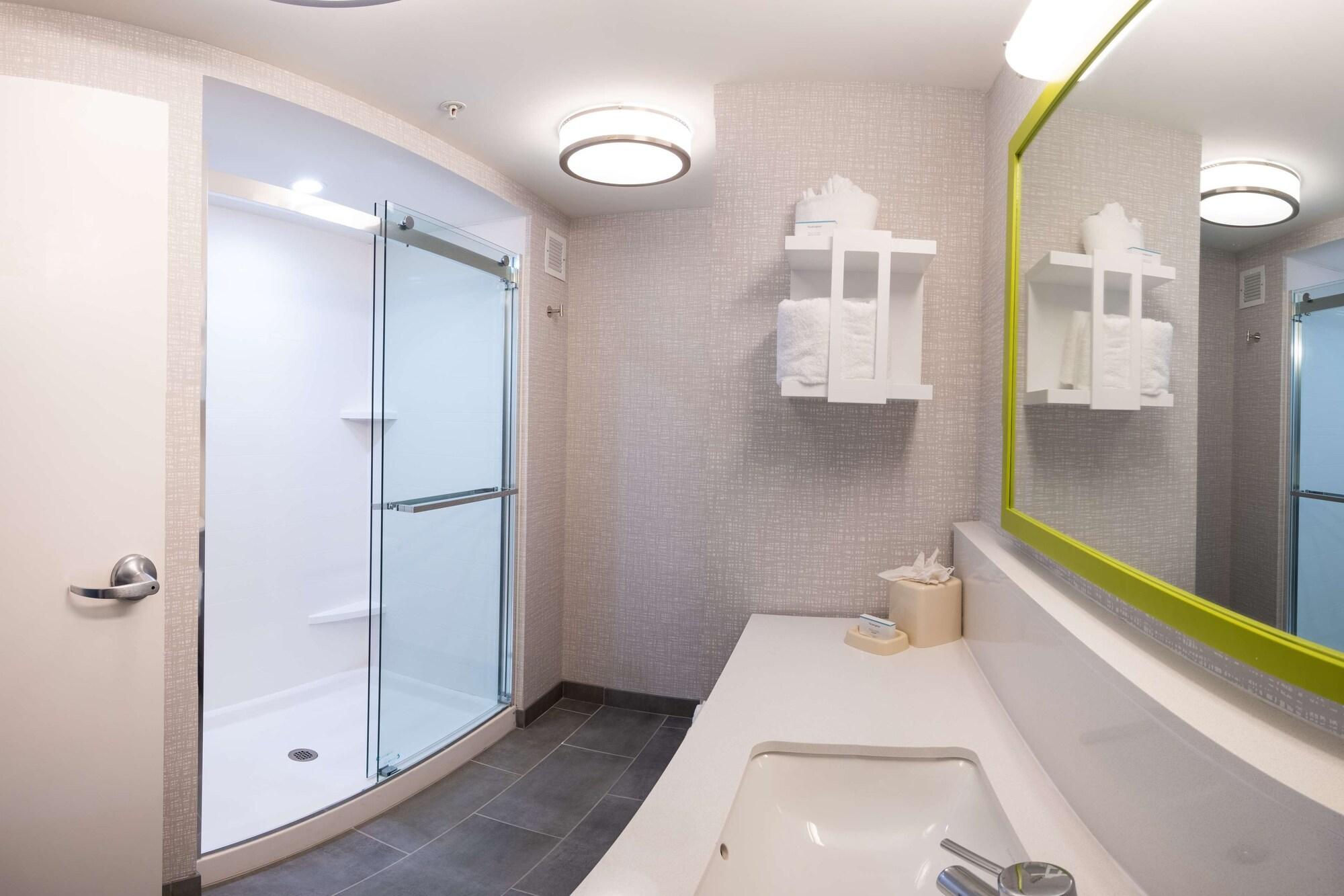 Hampton Inn And Suites Dallas/Lewisville-Vista Ridge Mall Bagian luar foto