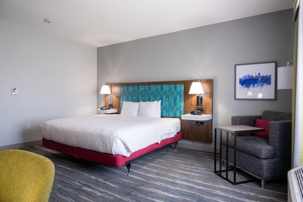 Hampton Inn And Suites Dallas/Lewisville-Vista Ridge Mall Bagian luar foto